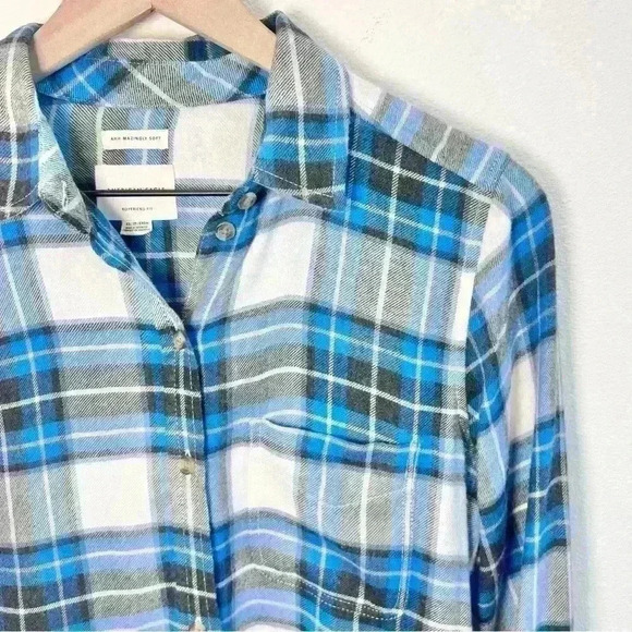 American Eagle Women’s AHHMAZING Blue Plaid Flannel Size X-Small - Picture 4 of 12